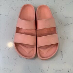 Old Navy Pink Slide Sandals Modern Minimalist Design